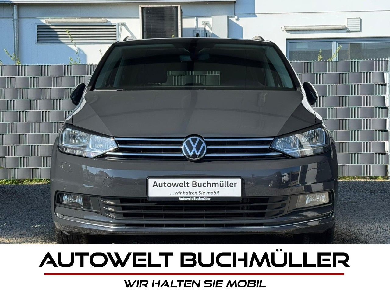 Gebrauchtwagen Volkswagen Touran Touran 2.0 TDI DSG,7-SITZER,NAVI,KAMERA,ACC,DAB in Nersingen