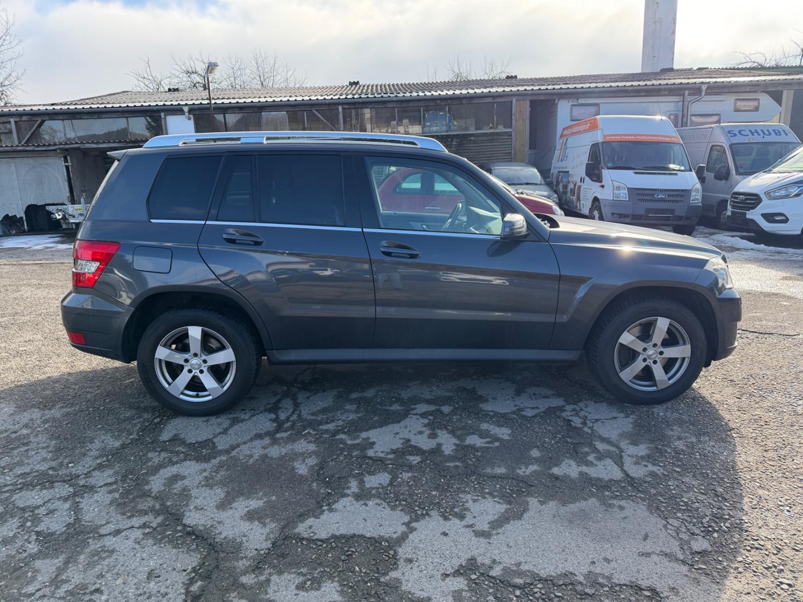 Mercedes-Benz GLK350 2011 — photo 6