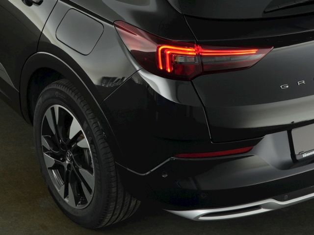 Grandland ELEGANCE PHEV AT+NAVI+RÜCKFAHRKAMERA+S