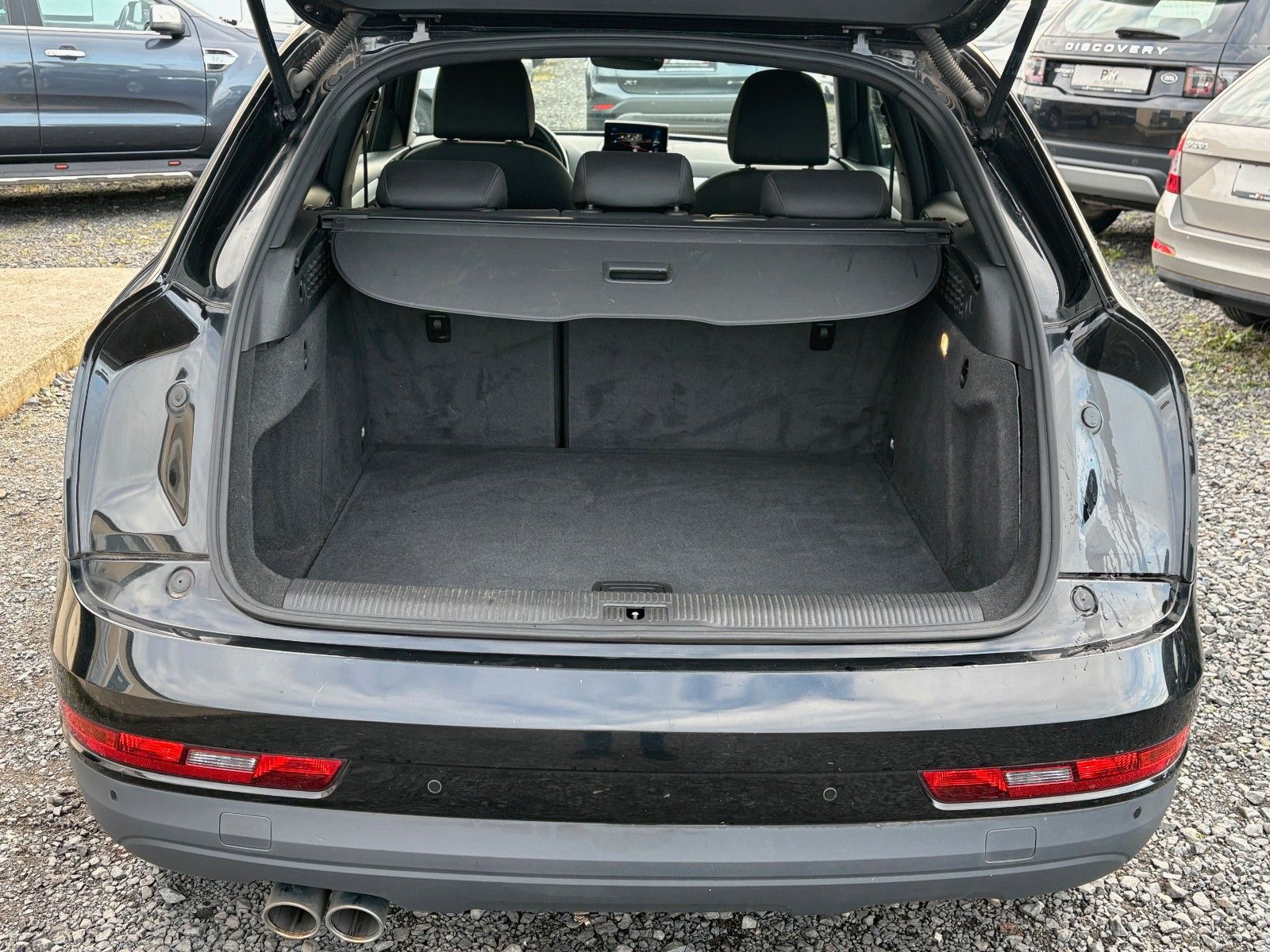 Fahrzeugabbildung Audi Q3 2.0 TDI basis Navi Xenon Tempomat SPORTFWK