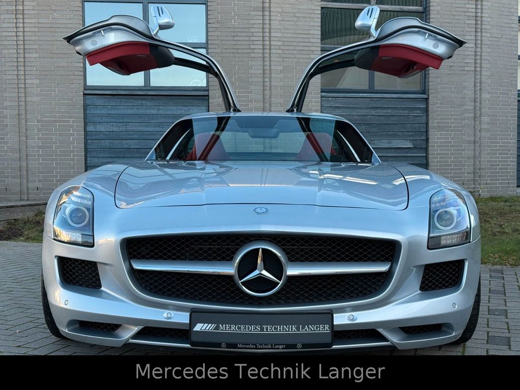 Mercedes-Benz SLS AMG