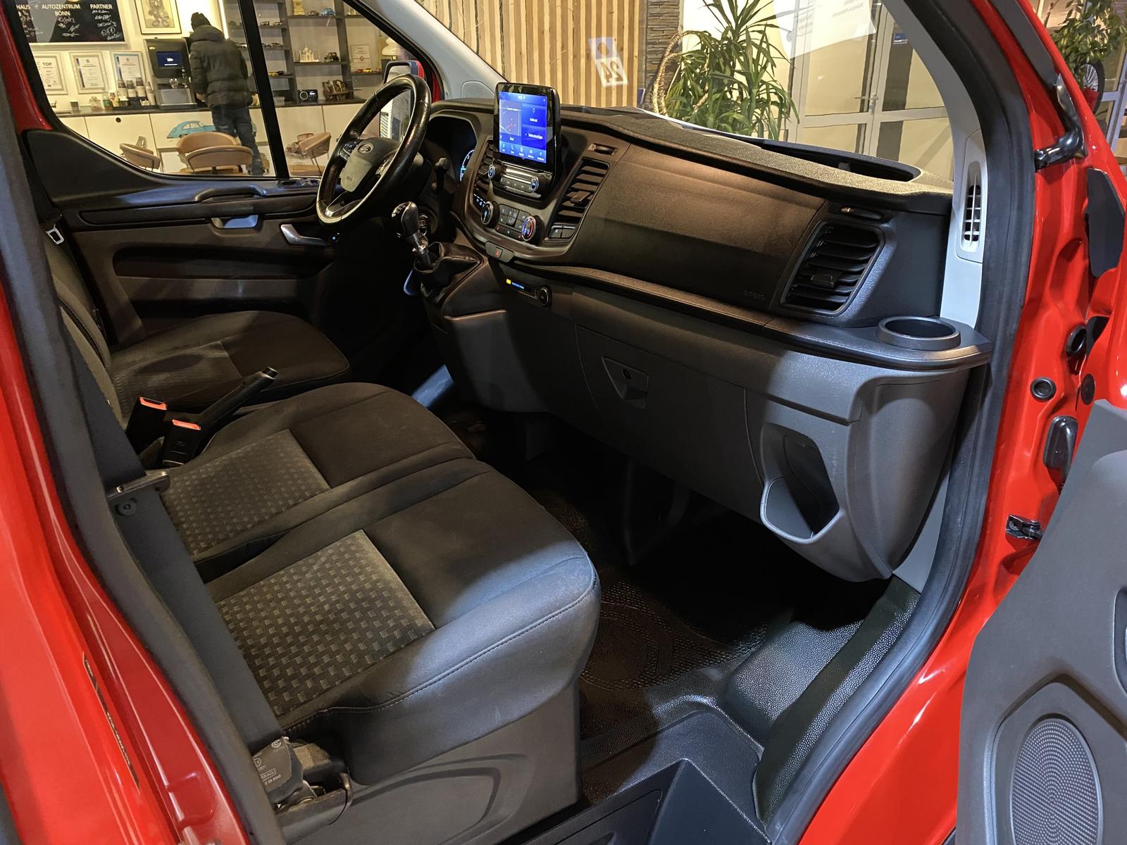 Ford Transit Custom L2 H2 Würth-Regale Navi R.Cam PDC