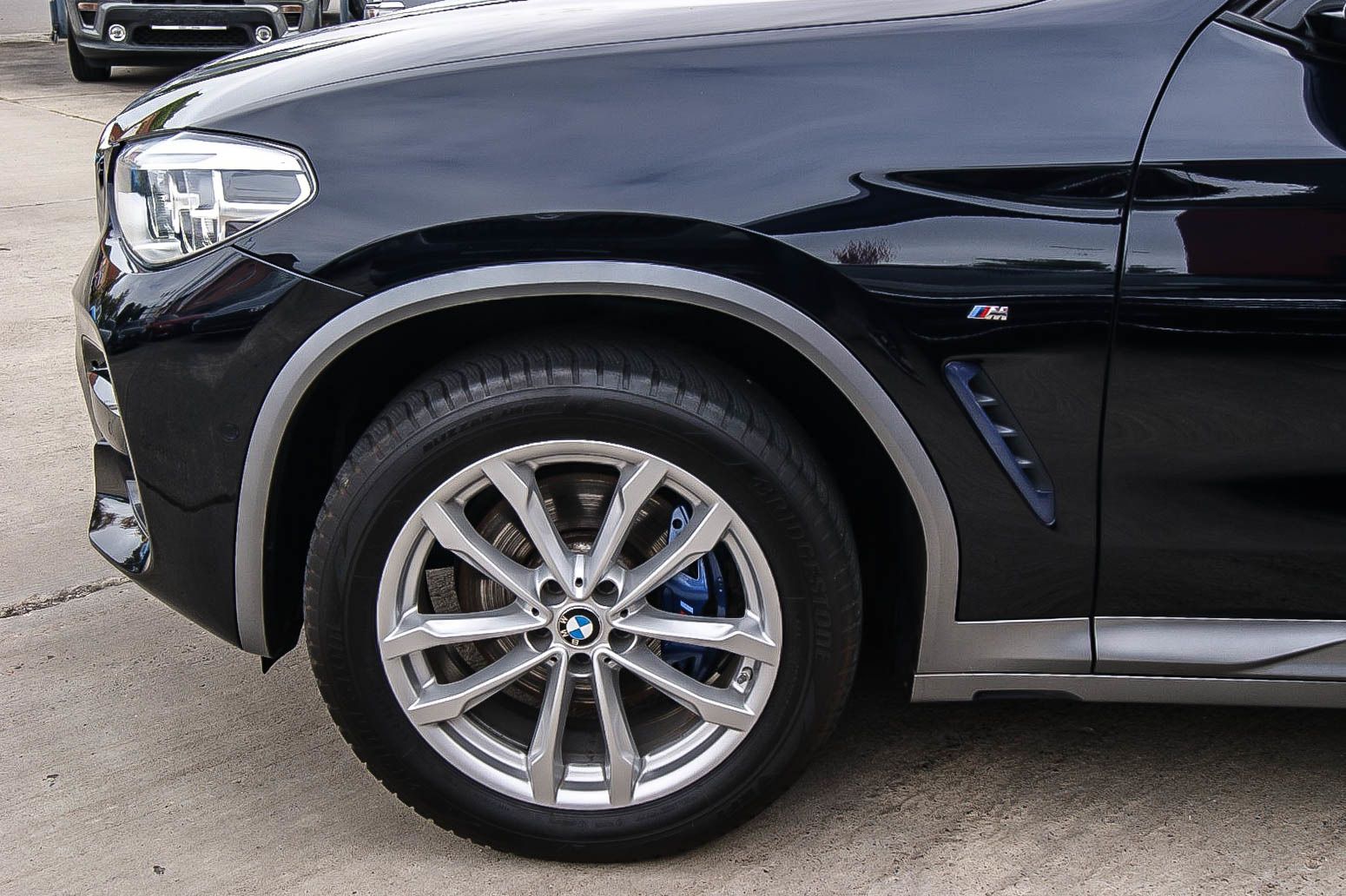 Fahrzeugabbildung BMW X4 xDrive 20 d M Sport X HUD ANHZV STHZG PANO