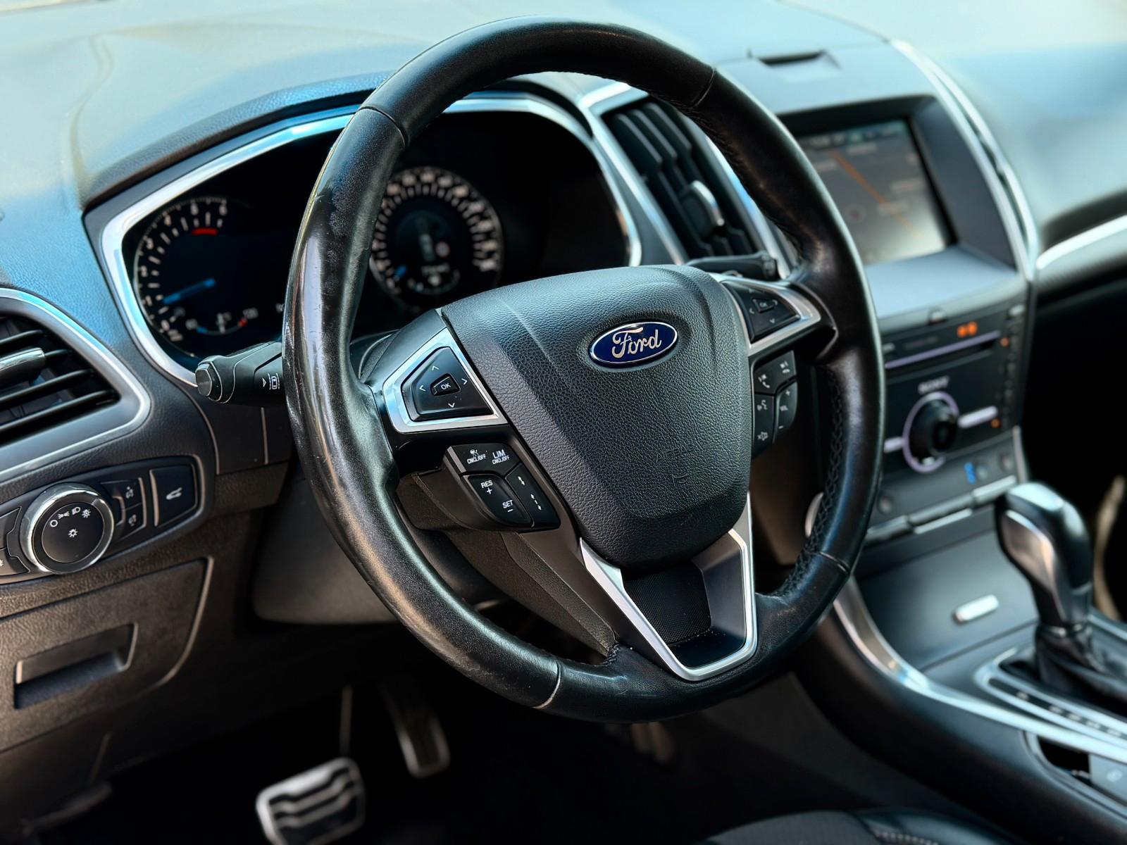 Ford Edge Sport 4x4 PANO/AUT/CAM/SHZ