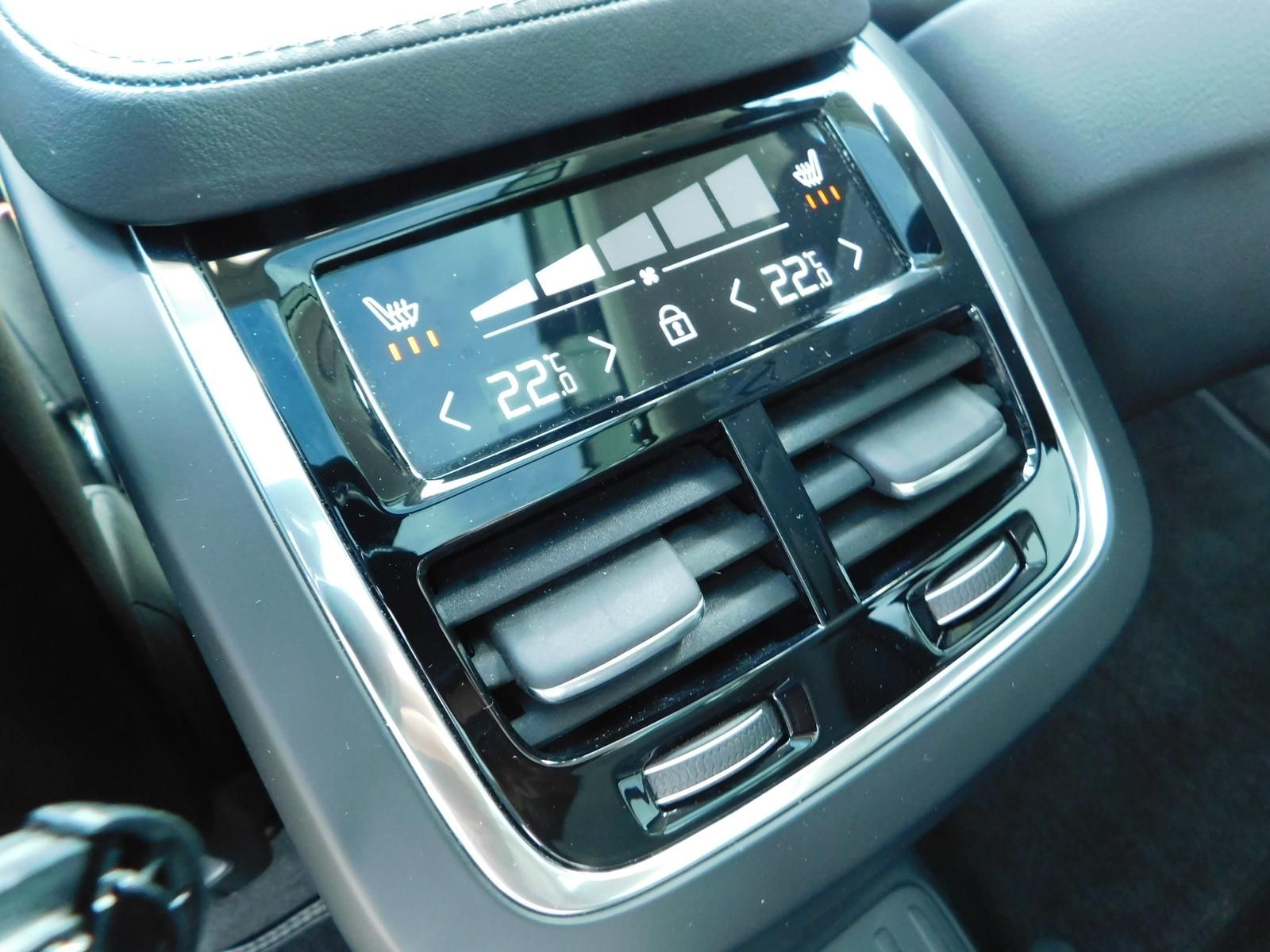 Fahrzeugabbildung Volvo XC90 T8 Recharge Plus Bright