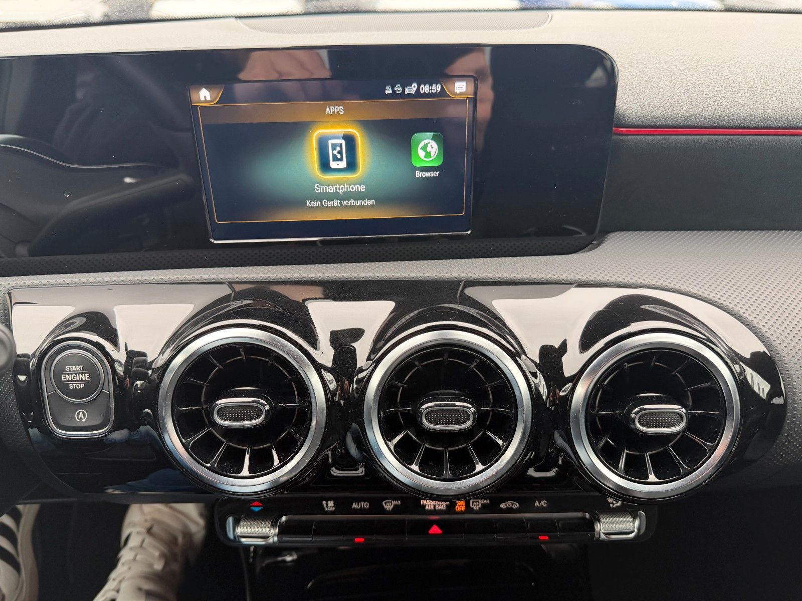 Fahrzeugabbildung Mercedes-Benz A 220d 4MATIC AMG+Night+LED+DAB+Carplay+19"