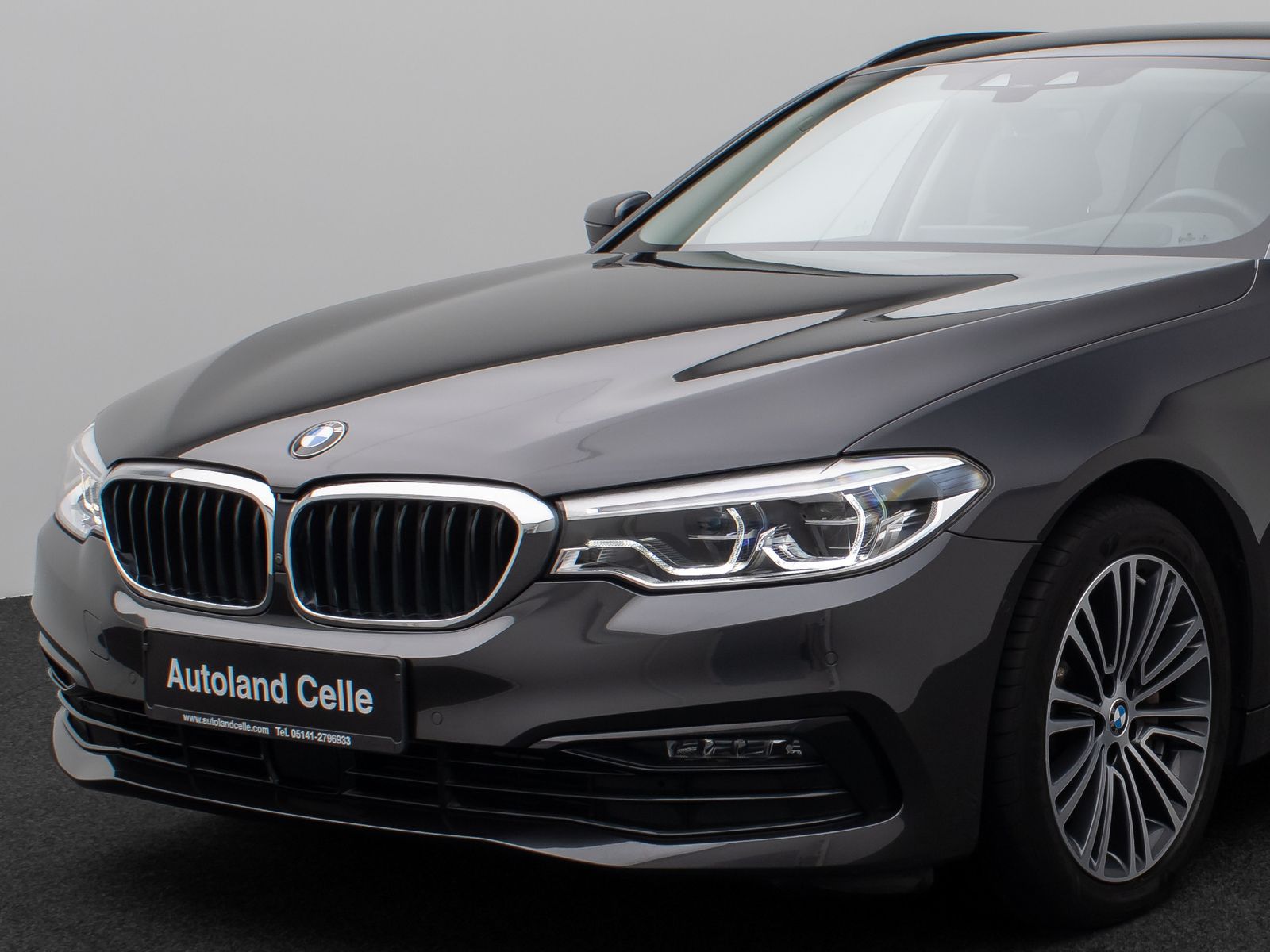 Fahrzeugabbildung BMW 530d xD SportLine 360°HUD DAB H/K 4xKlima Komfor