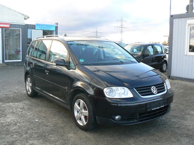 Volkswagen Touran 2,0 Highline/Navi/Xenon