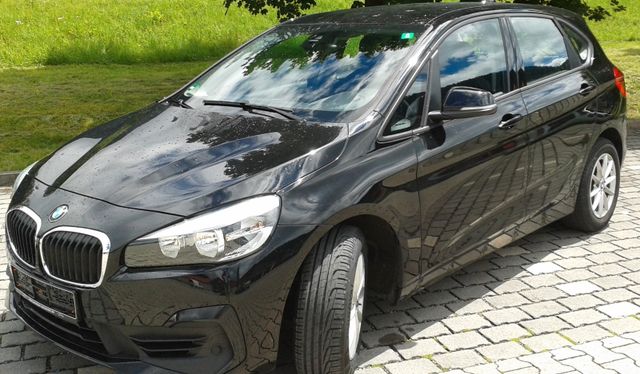 BMW 218i Active Tourer 8fach bereift