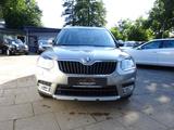 Skoda Yeti Elegance/Klimaautomatic/Navi/RWK/SHZ/Xenon - Skoda Yeti: Elegance