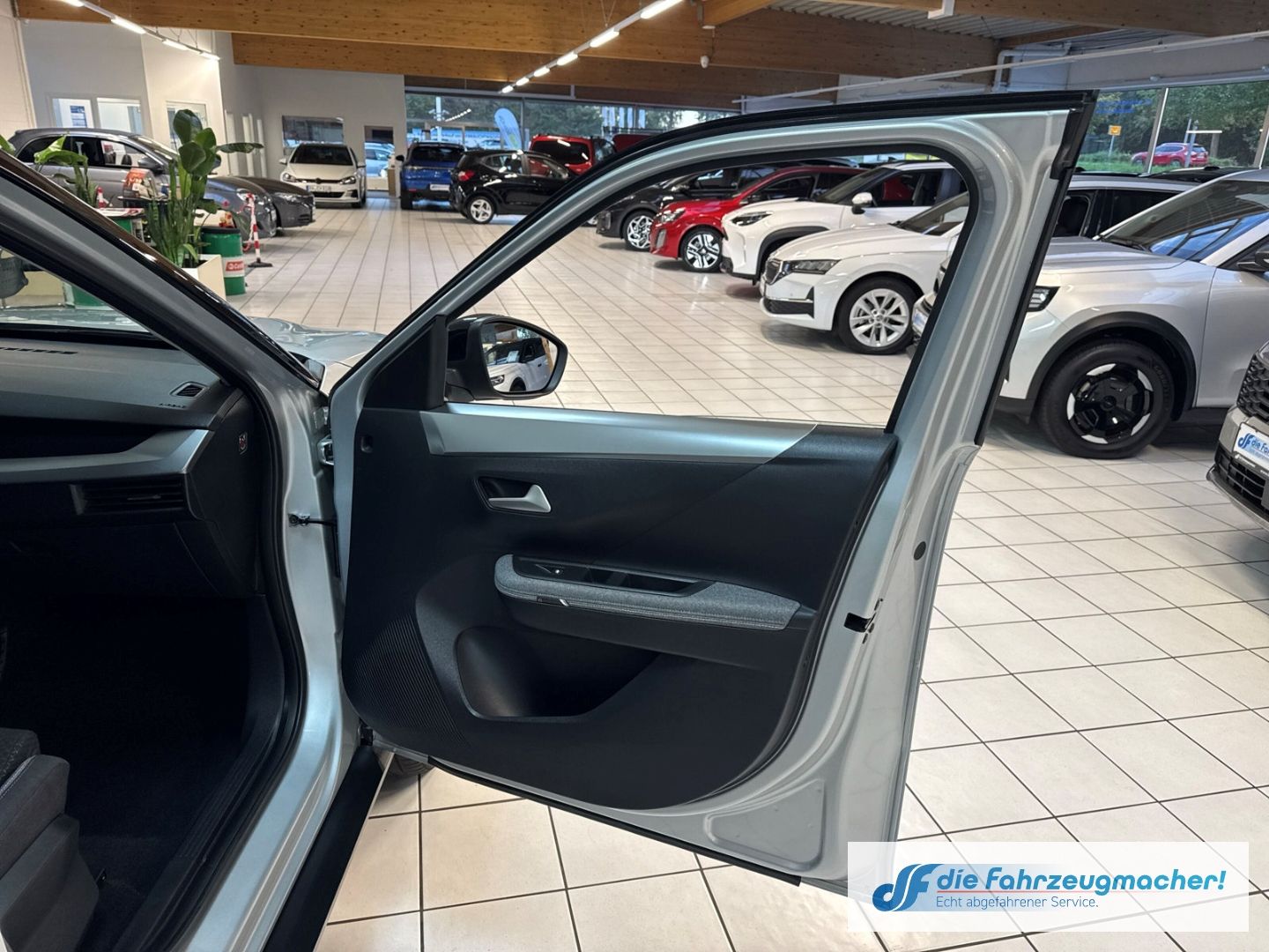 Fahrzeugabbildung Opel Frontera Electric GS 83 kW Navi Digitales Cockpi