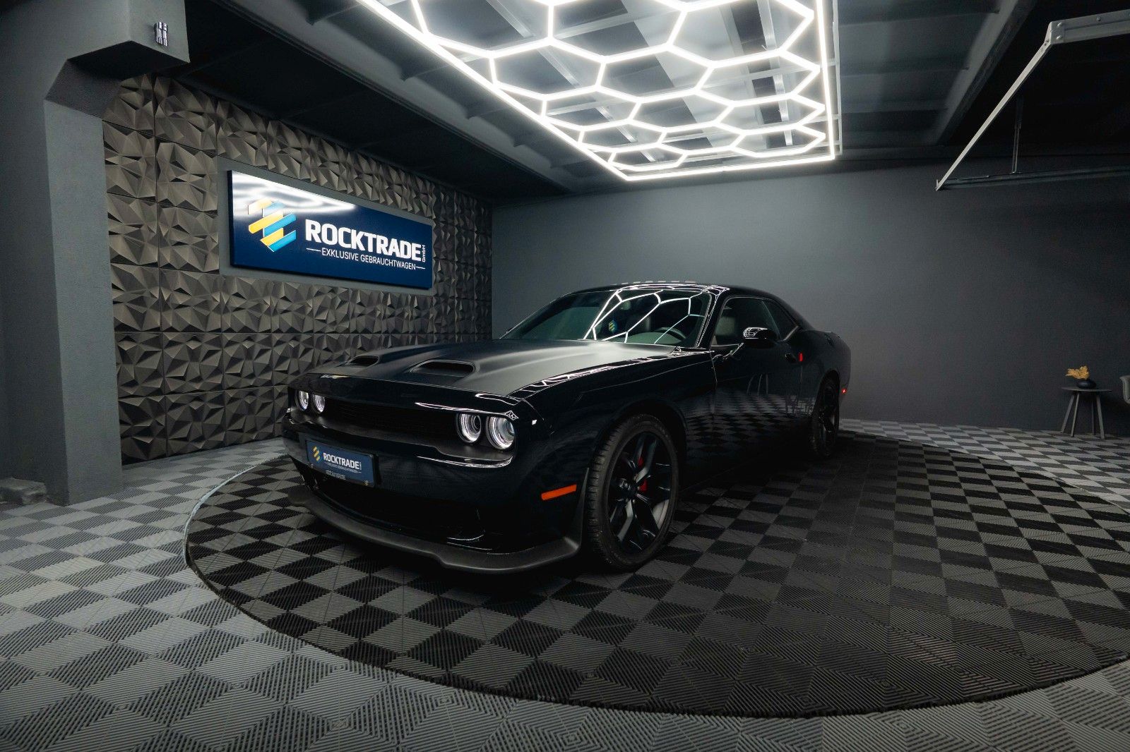 Fahrzeugabbildung Dodge Challenger 5.7 V8 R/T SRT Performance SuperTrack