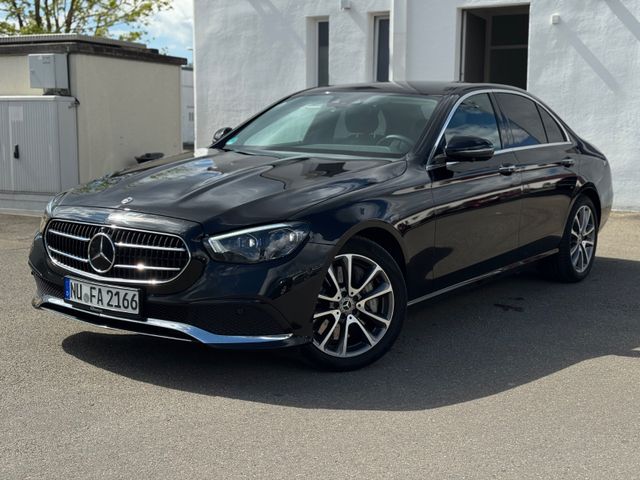 MERCEDES-BENZ E 400 d 4Matic*STHZ*AVANTGARDE*PANO*KEYLESS*MEMO