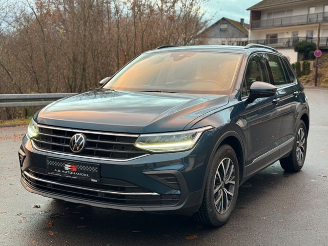 Volkswagen Tiguan Life 2.0TDI/150PS/DSG/ACC/LED/AHK/85400km