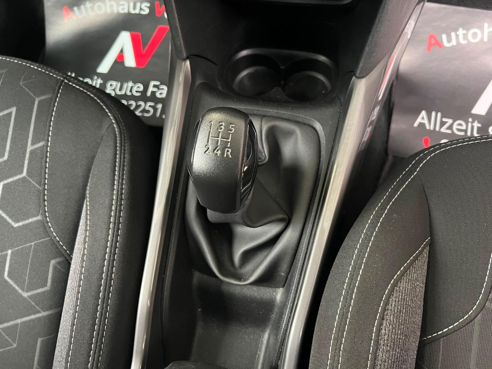 Peugeot 2008 Active Klima/Multi/1-HAND/**82.000KM**/TOP