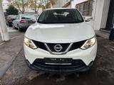 Nissan Qashqai *71 TKM Navi  TÜV neu 1 Jahr Garantie * - Nissan Qashqai Gebrauchtwagen in Kassel