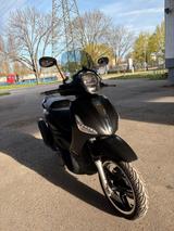 Piaggio Beverly 350 Police Sondermodell - Offers