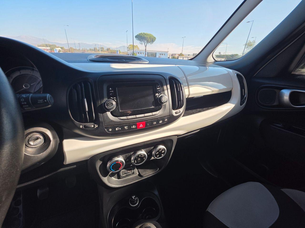 Fiat 500L 2015 — photo 9