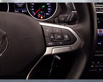 Volkswagen Tiguan - 11