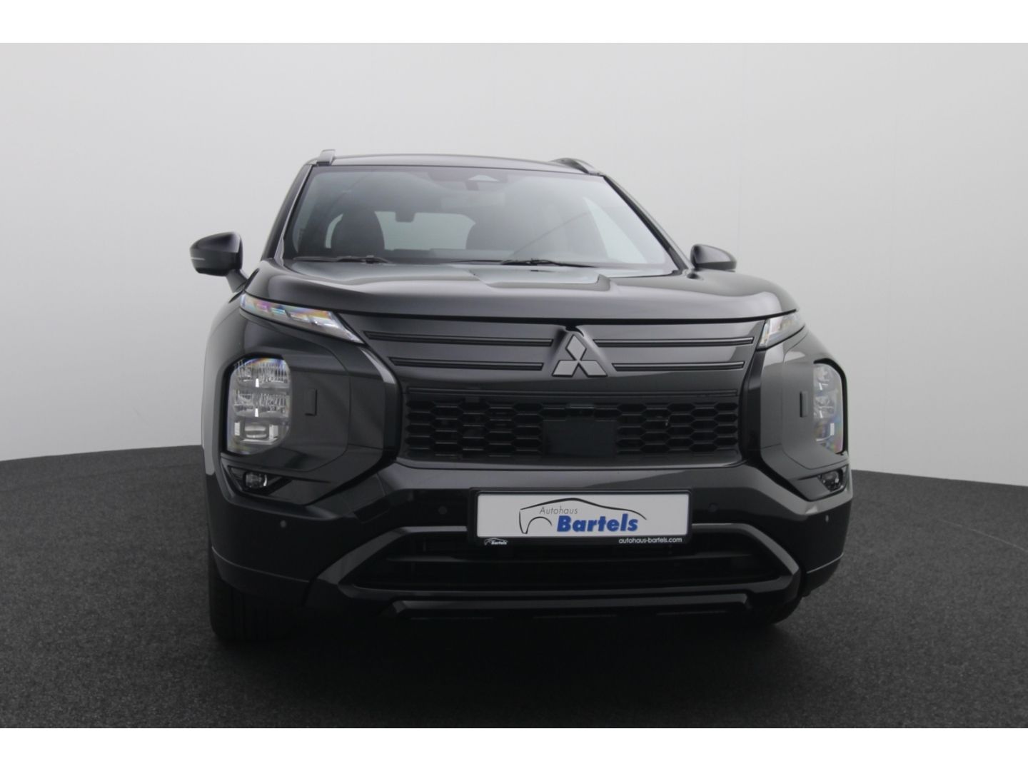 Fahrzeugabbildung Mitsubishi Plug-in Hybrid Outlander Diamant TOP Black mit L