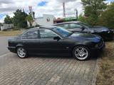 BMW 525i A - - BMW 525 aus 2000: 525i