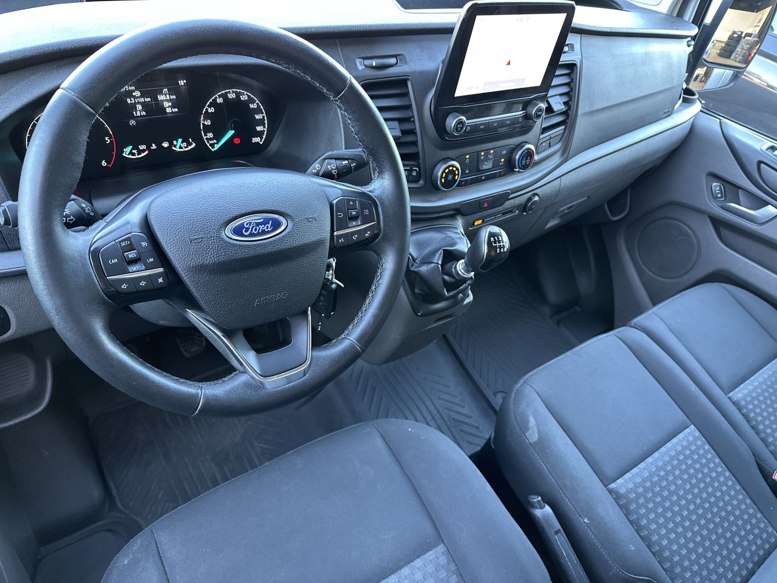 Fahrzeugabbildung Ford Custom 300 L2 NAV+BLUETOOTH+KAMERA+KLIMA+SHZ+ACC