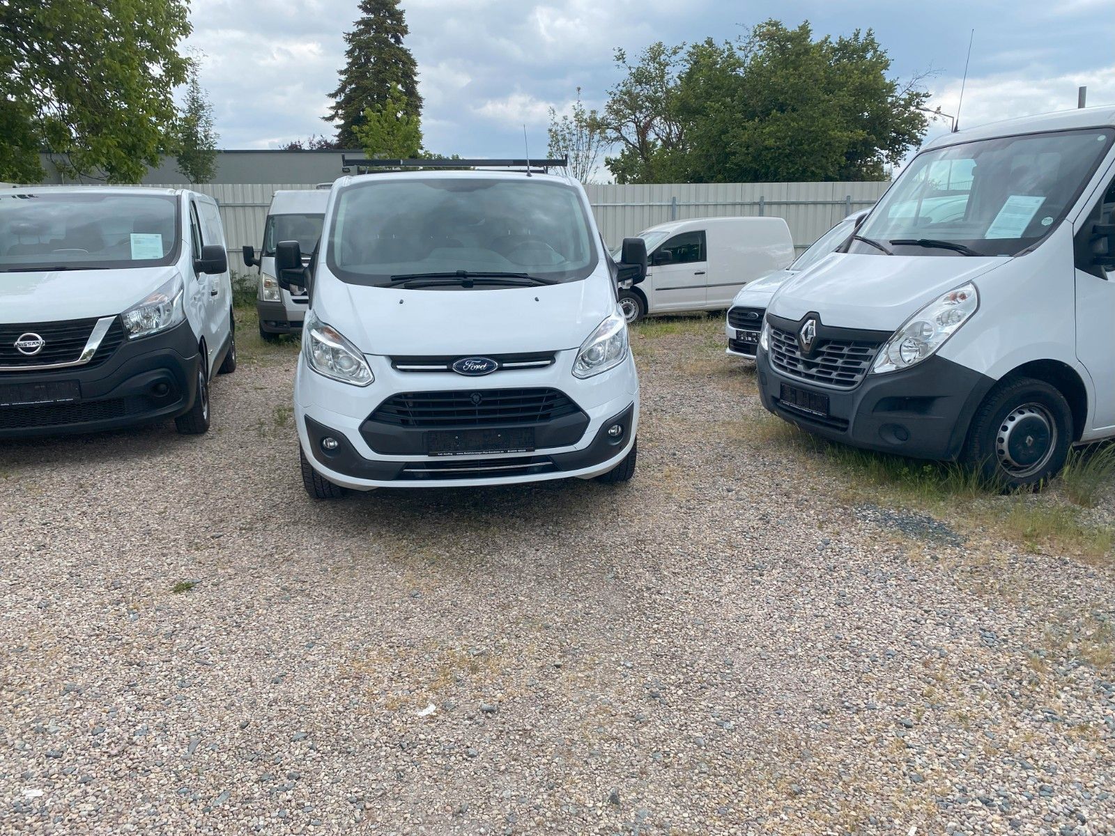 Fahrzeugabbildung Ford TransitCustomKasten270 L1 TrendAHKRegale,61563Km