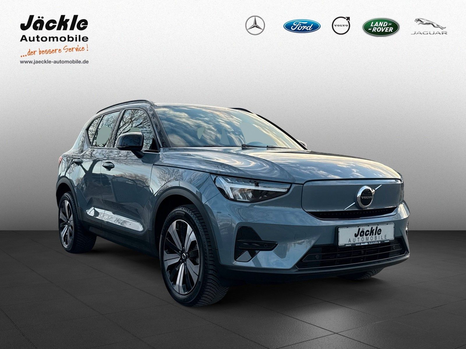 Fahrzeugabbildung Volvo XC40 Core Recharge 2WD, TEMPOMAT, ANHÄNGERKUPPLU