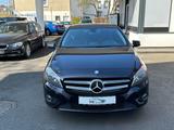 Mercedes-Benz A 200 BlueEfficiency 7G-Tronic Navi/ RFK/ Leder - Mercedes-Benz A 200 mit Benzin-Antrieb: Automatik