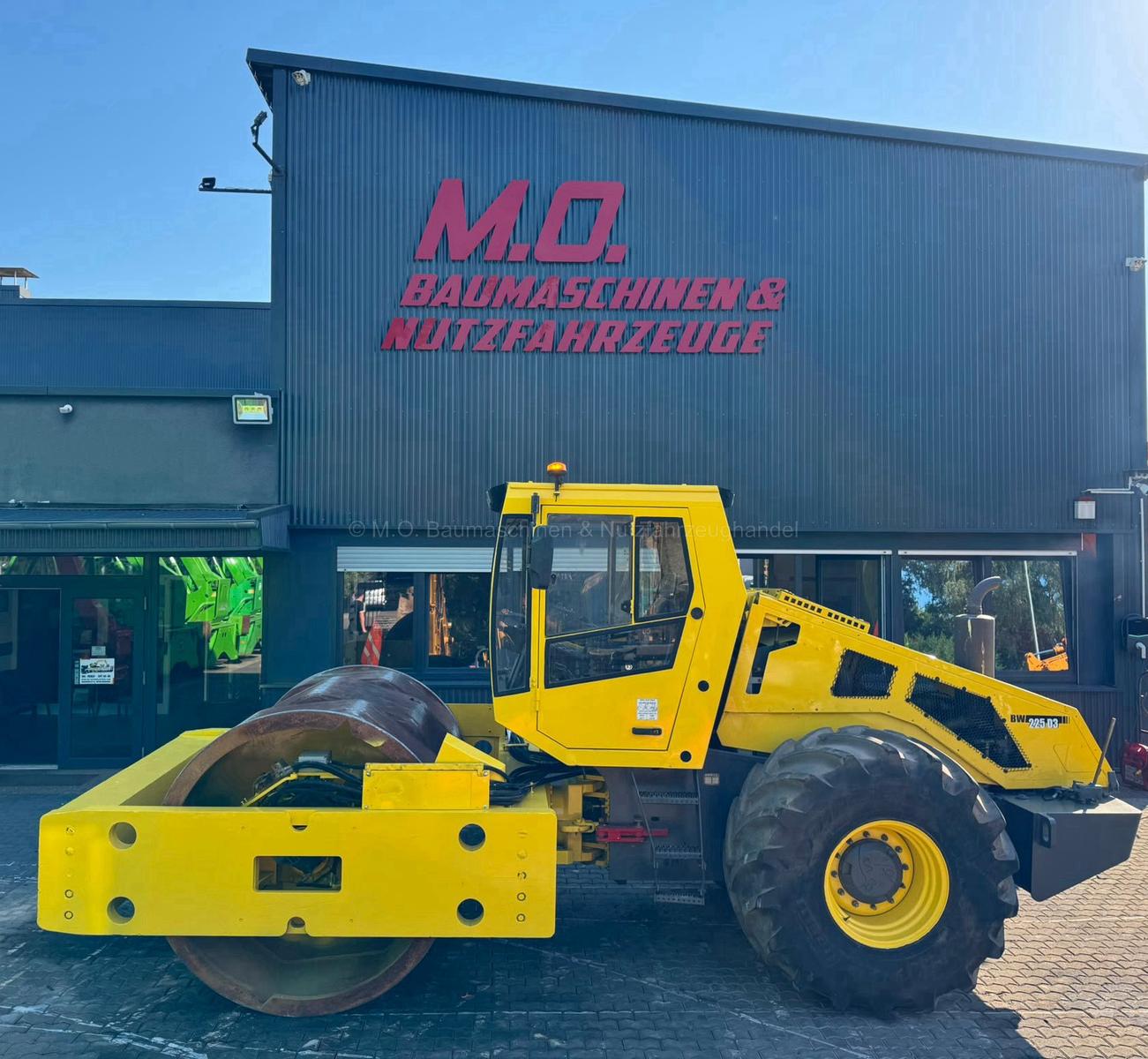 BOMAG Bomag BW 225 D-3 / Polygon Drum