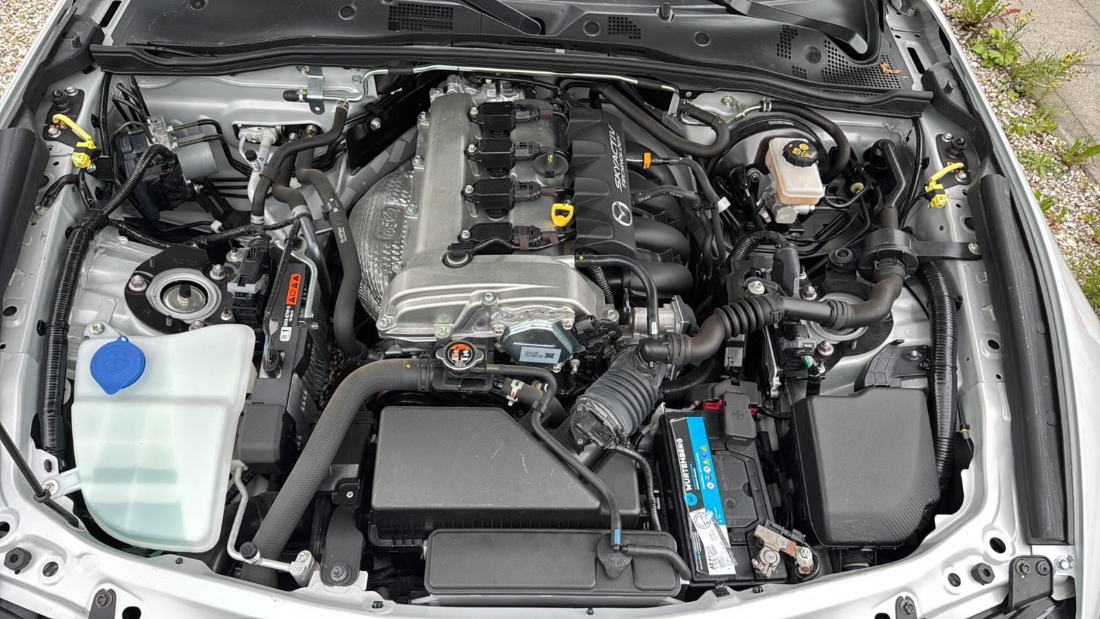 Mazda MX-5 Sports-Line RF 2.0 160PS