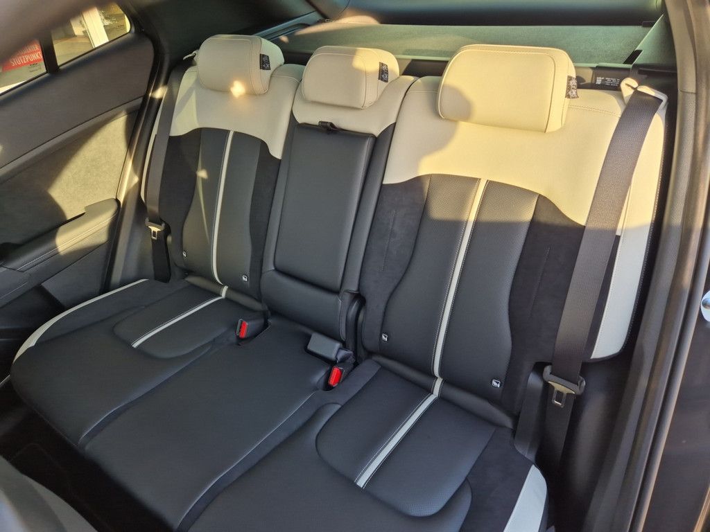 Fahrzeugabbildung Kia Sportage 1.6 T-GDI Hybrid GT-Line 4WD