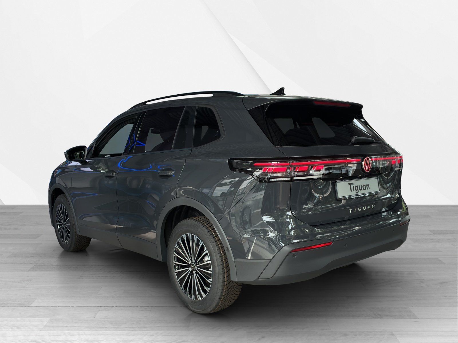 Fahrzeugabbildung Volkswagen Tiguan 2.0 TSI 4Motion W Life 360,AHK,Kamera,LED