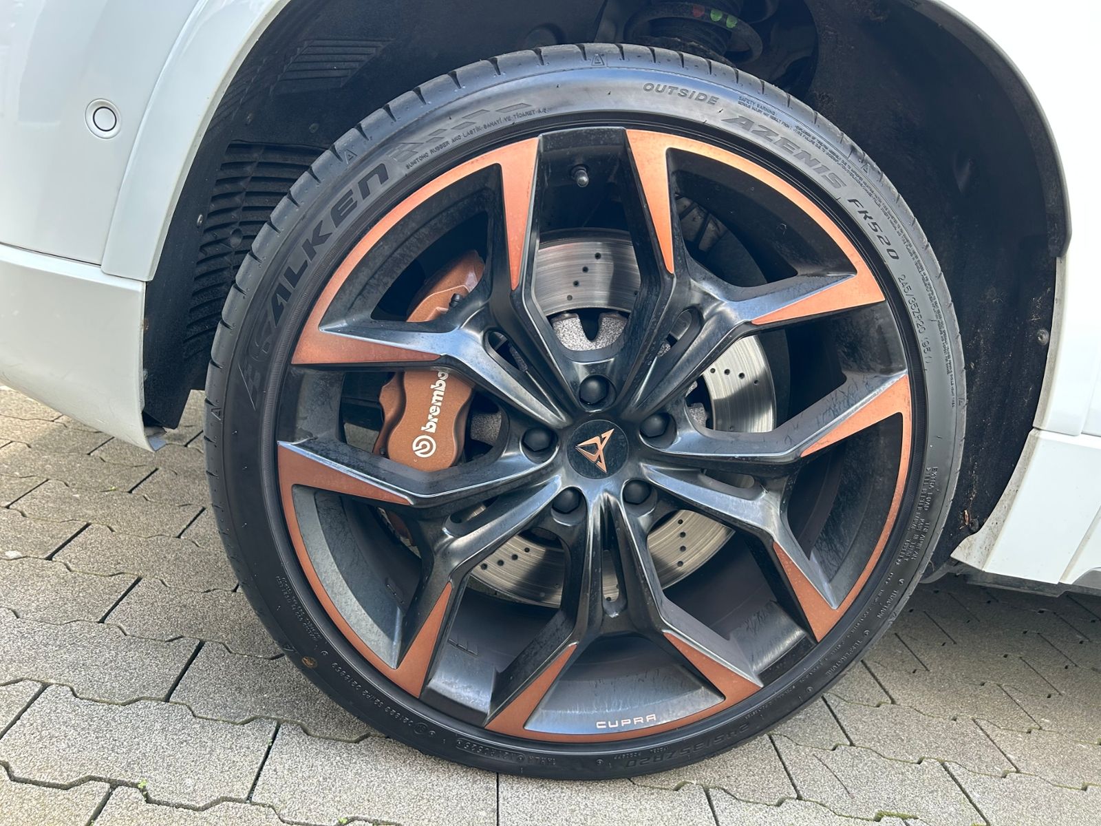 Fahrzeugabbildung CUPRA Ateca Edition VZ 4Drive AHK PANO BEATS LEDER 20"