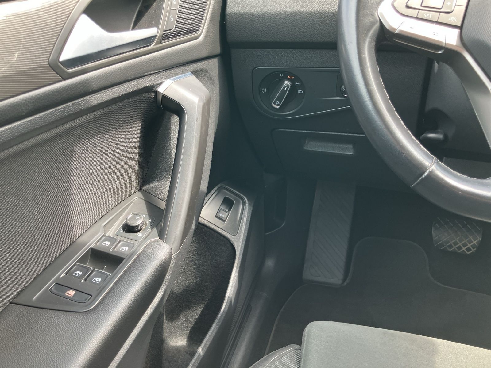 Fahrzeugabbildung Volkswagen Tiguan Allspace Business TDI DSG 4M LED ACC AHK