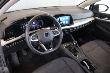 Volkswagen Golf VIII 2.0 TDI Life AID+ACC+LED+CARPLAY