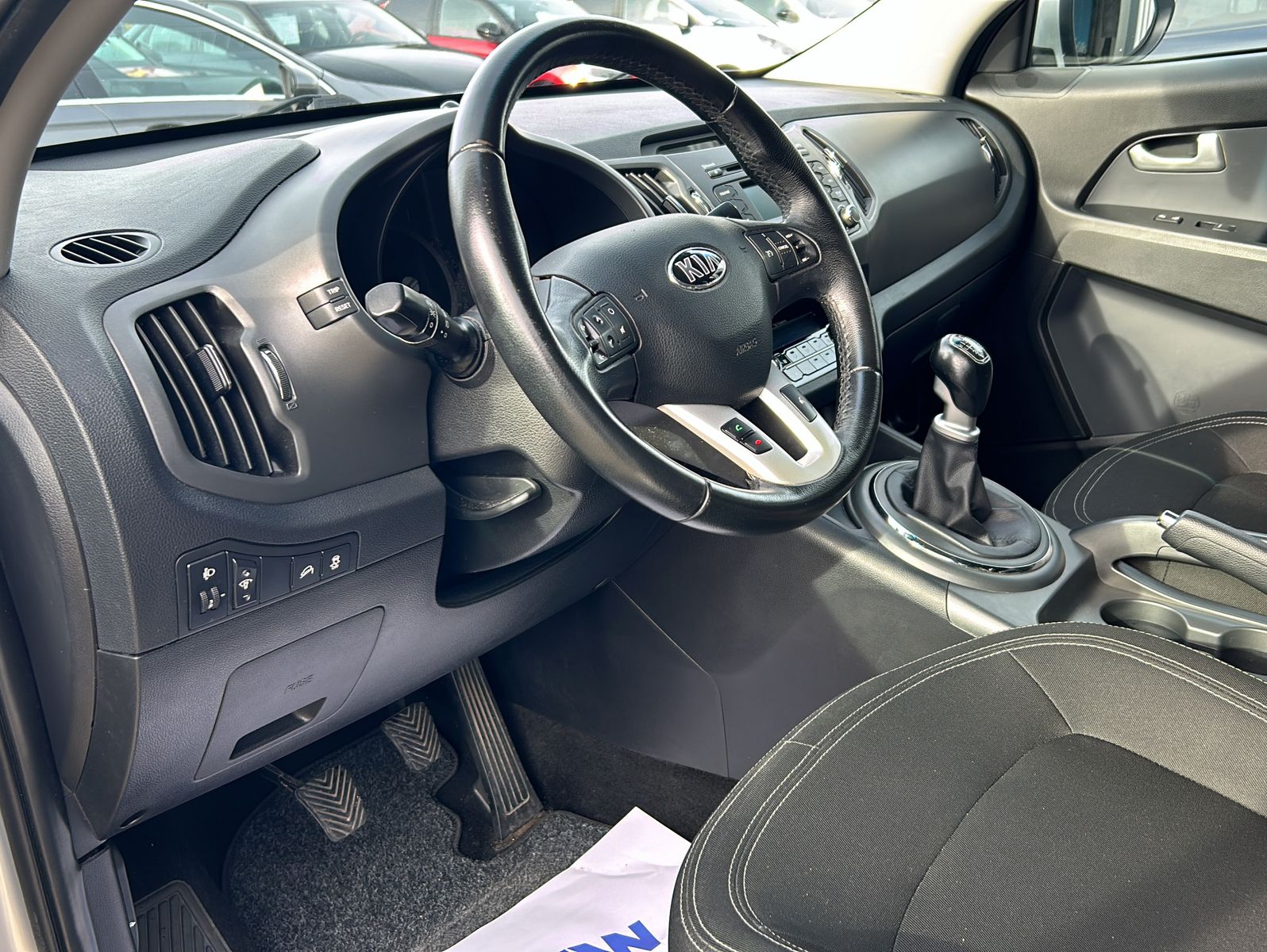 Fahrzeugabbildung Kia Sportage 2,0 Attract 2WD