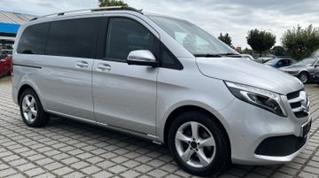 Mercedes V 220 - 3