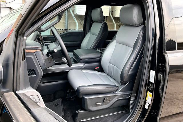 Ford 3xF150 Lightning Lariat  gr. Batterie im Vorlauf