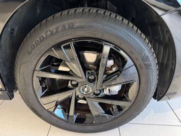 Bild 17 Opel Corsa F GS 100PS KAMERA SITZHEIZUNG