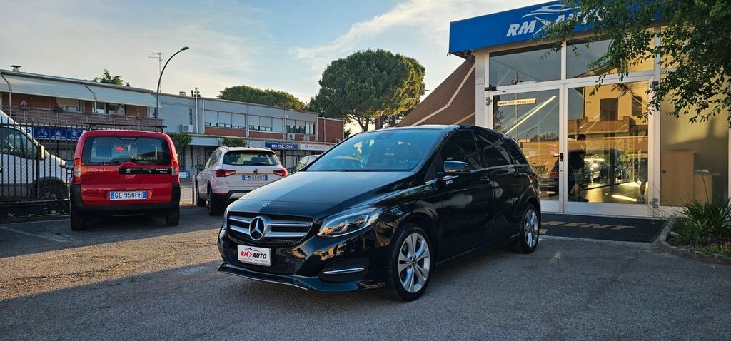 Image of Mercedes-Benz B 180