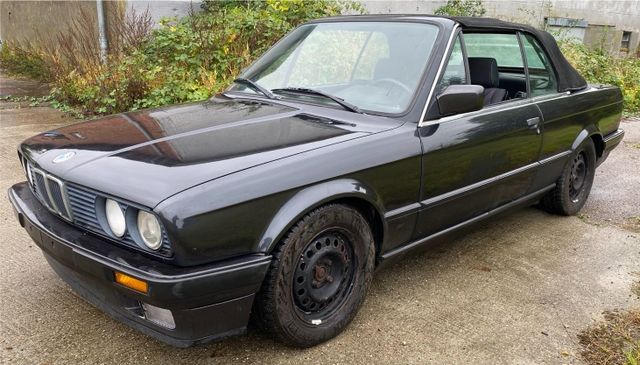 BMW E30 318i