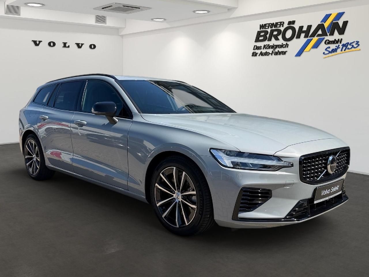Fahrzeugabbildung Volvo V60 T8 AWD Plus Dark Plug-In Hybrid