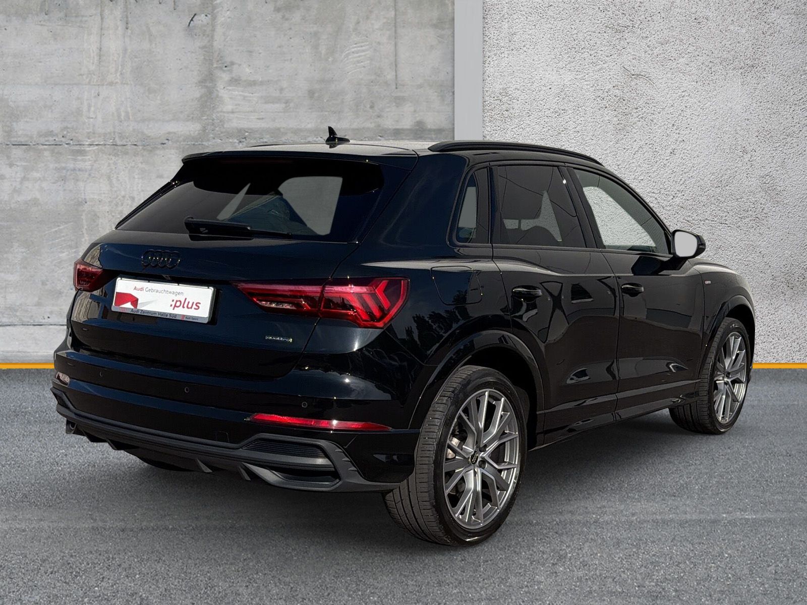 Audi Q3 45 TFSI qu 2x S line LED SONOS STANDHZG KAMER imagem 3
