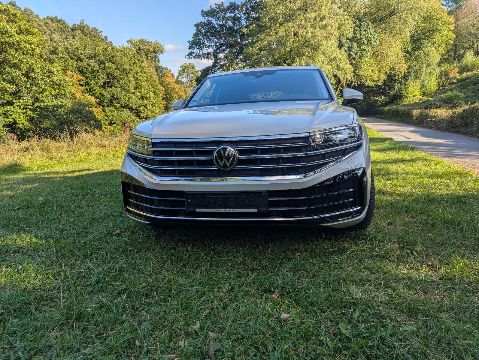 Volkswagen Touareg 3.0 TDI 4Motion Elegance UVP 85.104,- €
