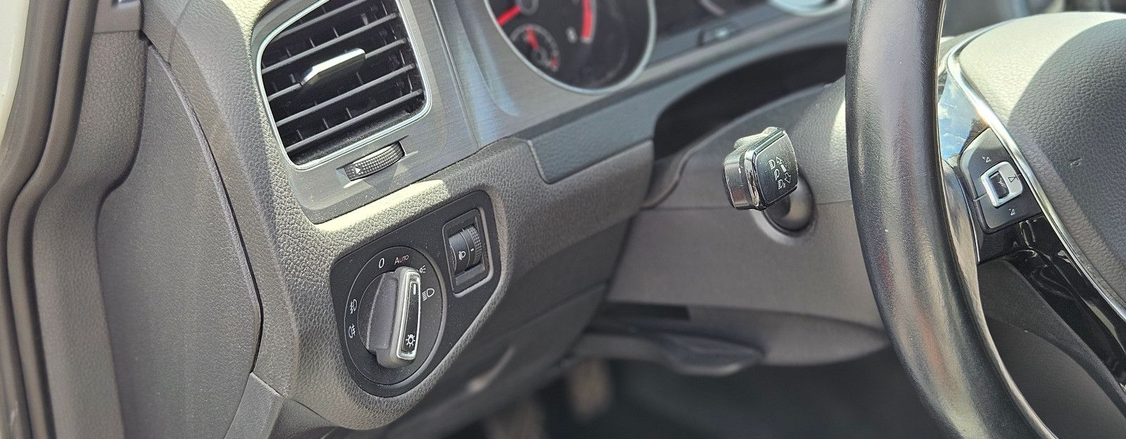 VW Golf VII Lim. Comfortline BMT Parkassistent Shz