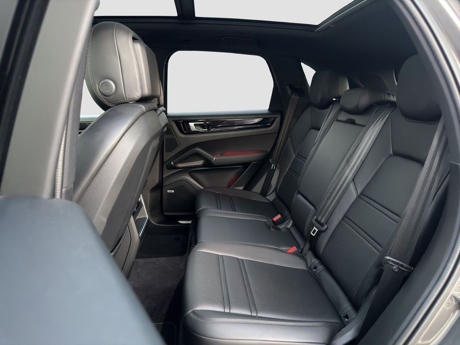 Porsche Cayenne S Panorama Navi Apple LED BOSE R-Cam AHK foto 13