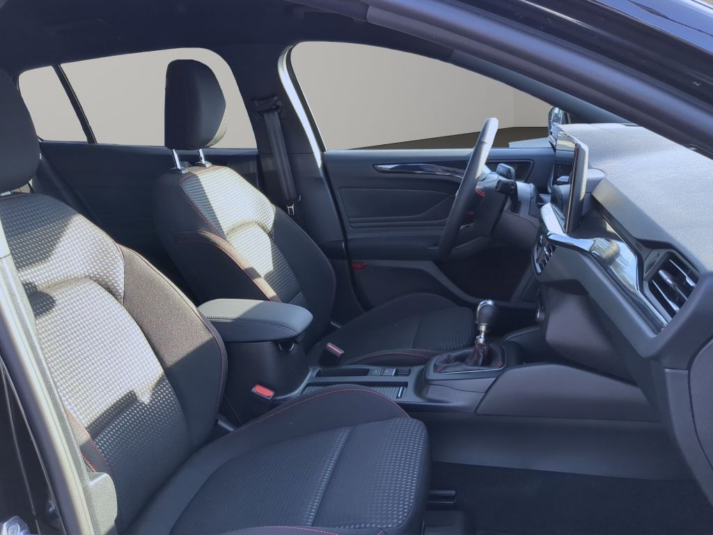 Fahrzeugabbildung Ford Focus Turnier ST-Line 1.0 Ecoboost