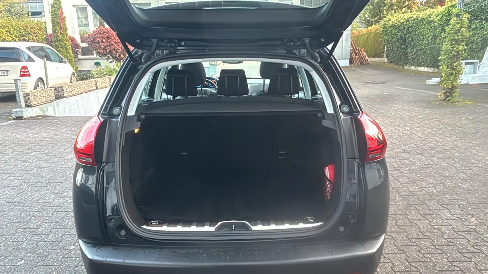 Peugeot 2008 Allure *1.2Benzin* *Automatik*