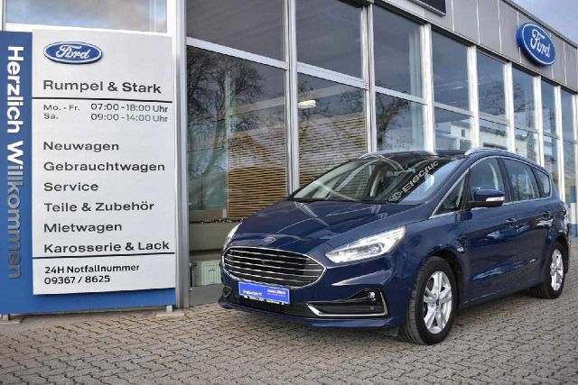 Ford S-Max Titanium